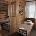 Koci Zamek בית אירוח *
