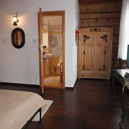 Koci Zamek Homestay